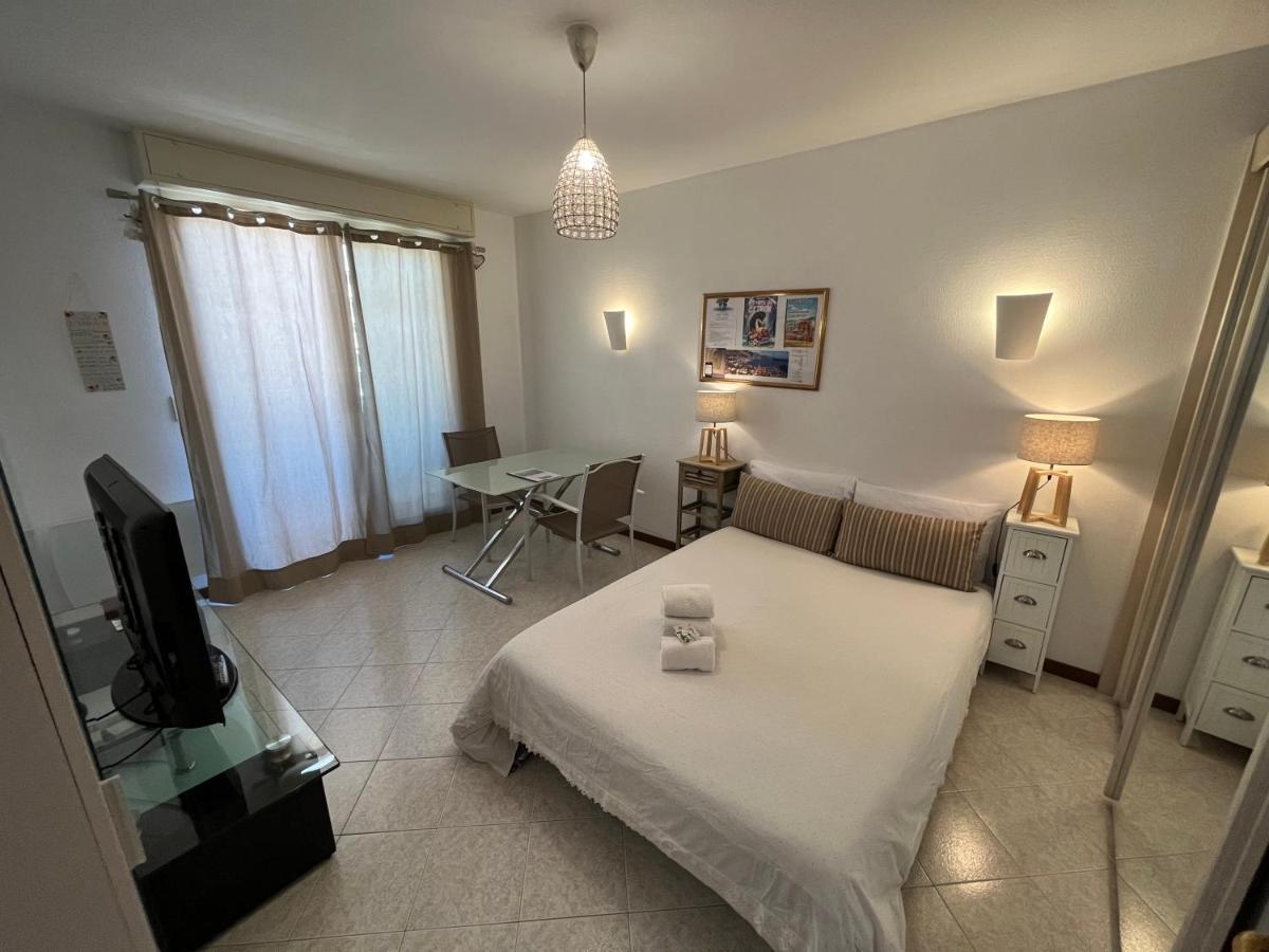Studio 28 M2 Au Calme A Menton Eksteriør bilde