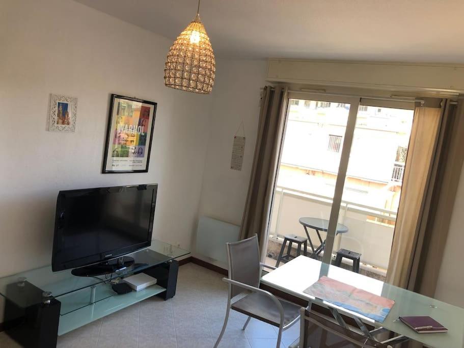 Studio 28 M2 Au Calme A Menton Eksteriør bilde